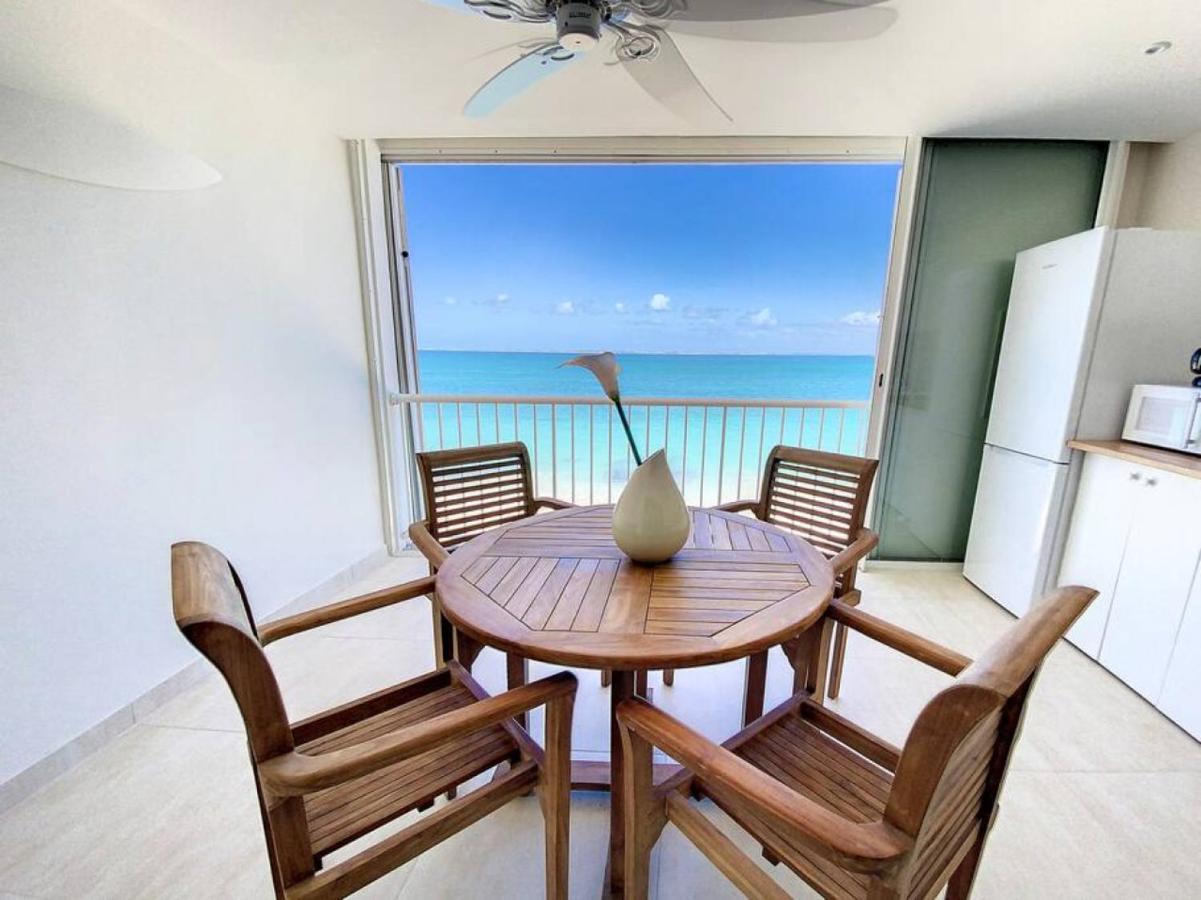 Pavillon Beach 9, Feet In The Water In Grand Case Buitenkant foto